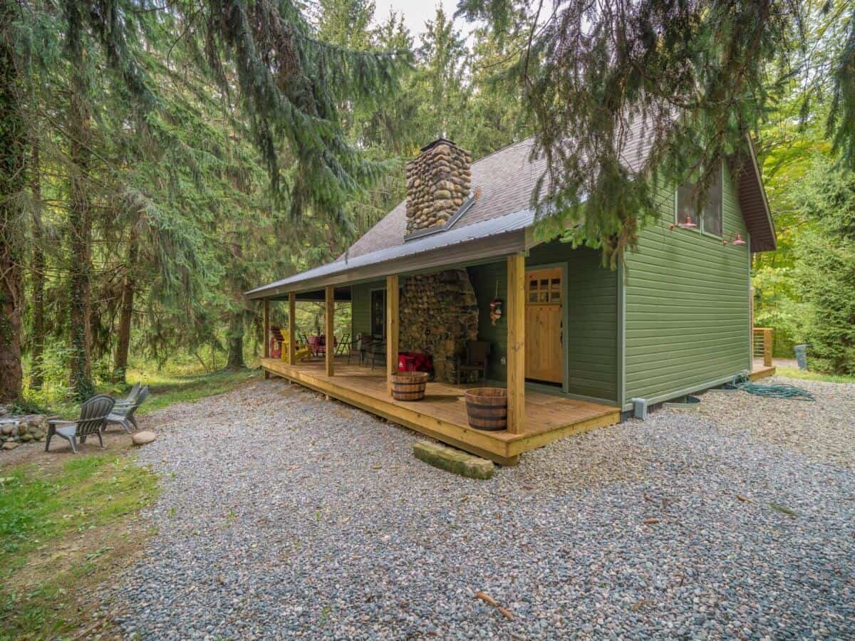 Ripley-cabin-1-of-23-scaled (1)